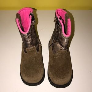 Kids boots